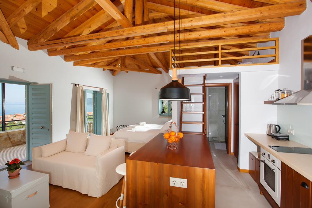 Lithos Guesthouse Kardamili Ngoại thất bức ảnh