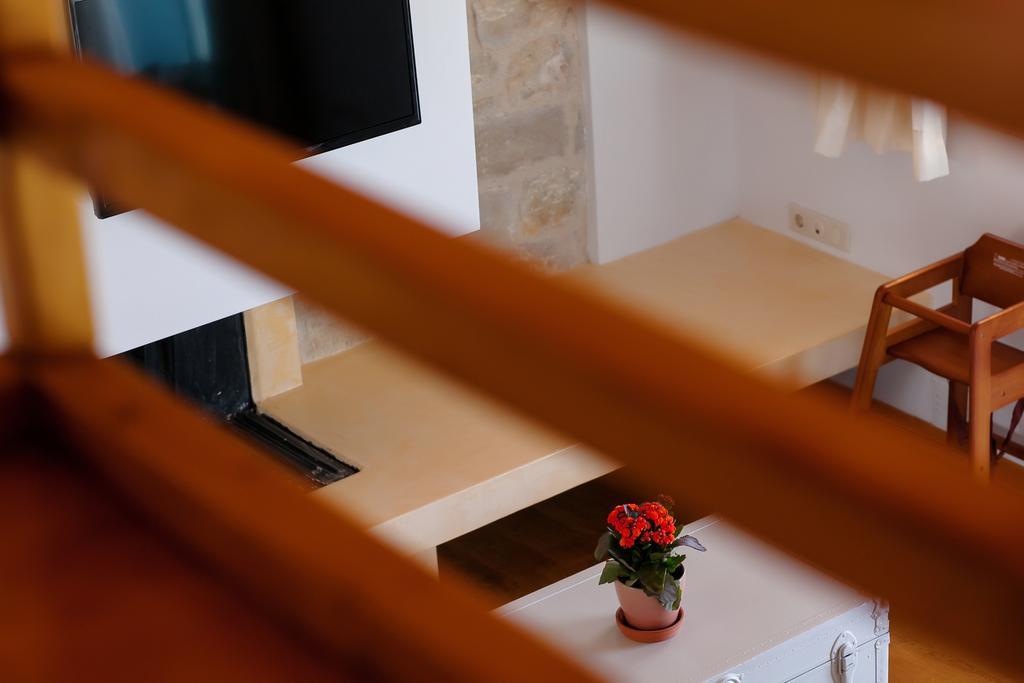Lithos Guesthouse Kardamili Ngoại thất bức ảnh