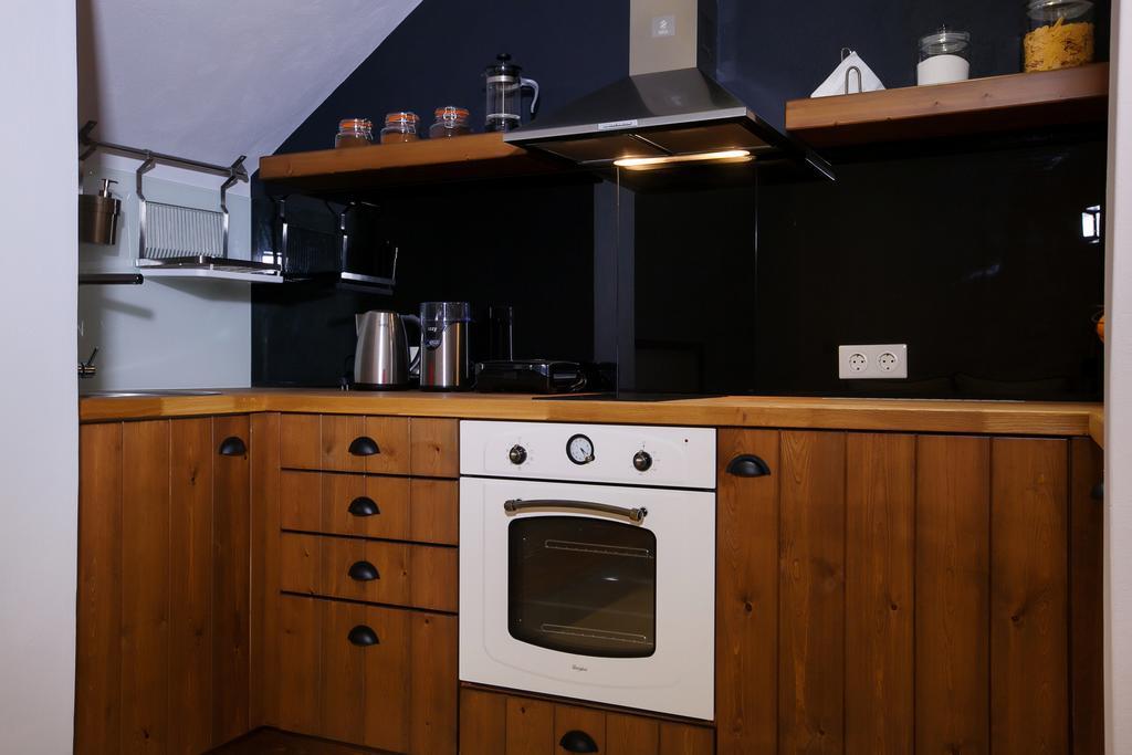 Lithos Guesthouse Kardamili Ngoại thất bức ảnh