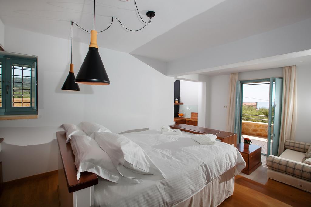 Lithos Guesthouse Kardamili Ngoại thất bức ảnh